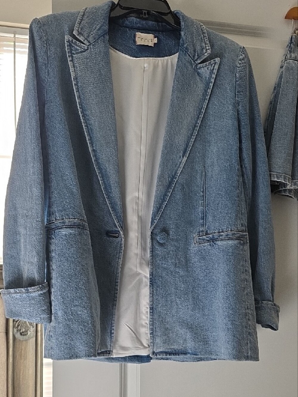 Alice + Olivia Light Blue Denim Blazer and matching Skort - Picture 4 of 10